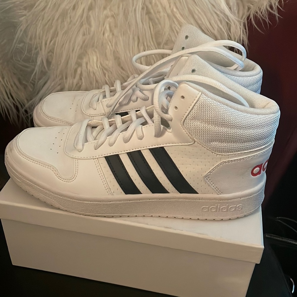 Men's footwear